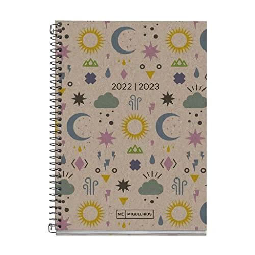 Miquelrius Agenda september 2022 juni 2023 Vecka vy Aktiv storlek 11,7 x 17,4 cm Tvåspråkig: katalanska, engelska Återvunnen Månar, MR26589 8422593265895
