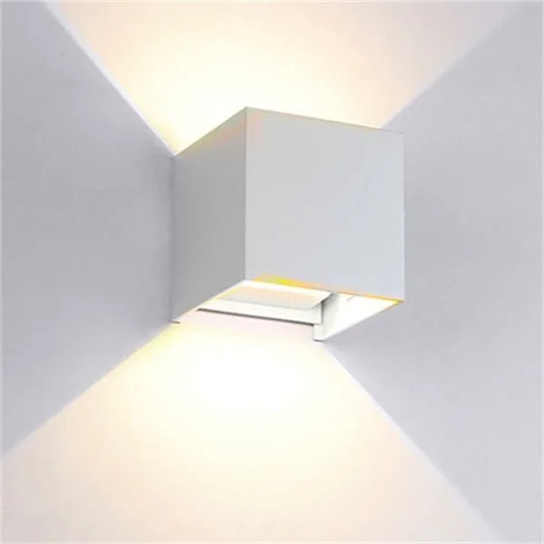 1-pack 6W LED-vägglampa upp och ner vit vägglampor med justerbar strålvinkel, lämplig för familj, hall, vardagsrum och sovrum – Varmvitt ljus HY-ZR-080606467 1-pack 6W LED-vägglampa upp och ner vit vägglampor med justerbar strålvinkel, lämplig för familj, hall, vardagsrum och sovrum – Varmvitt ljus HY-ZR-080606467